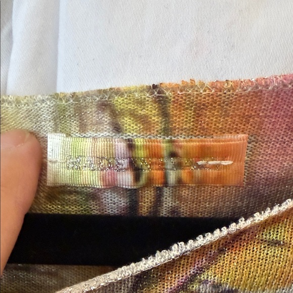 Artistic Multicolor Long Sleeve Women's Top - Picture 3 of 8